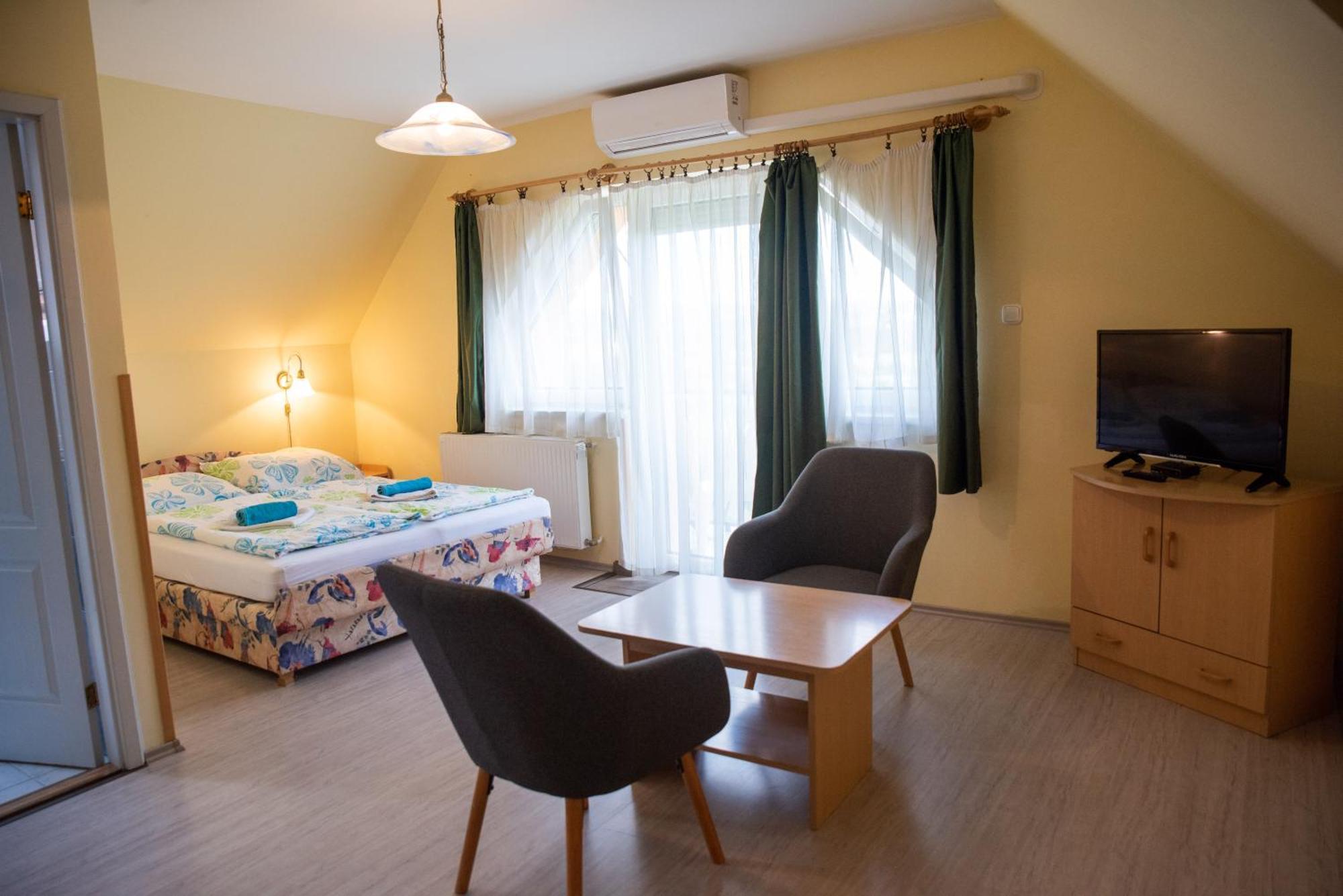 Flora Villa Heviz Ngoại thất bức ảnh