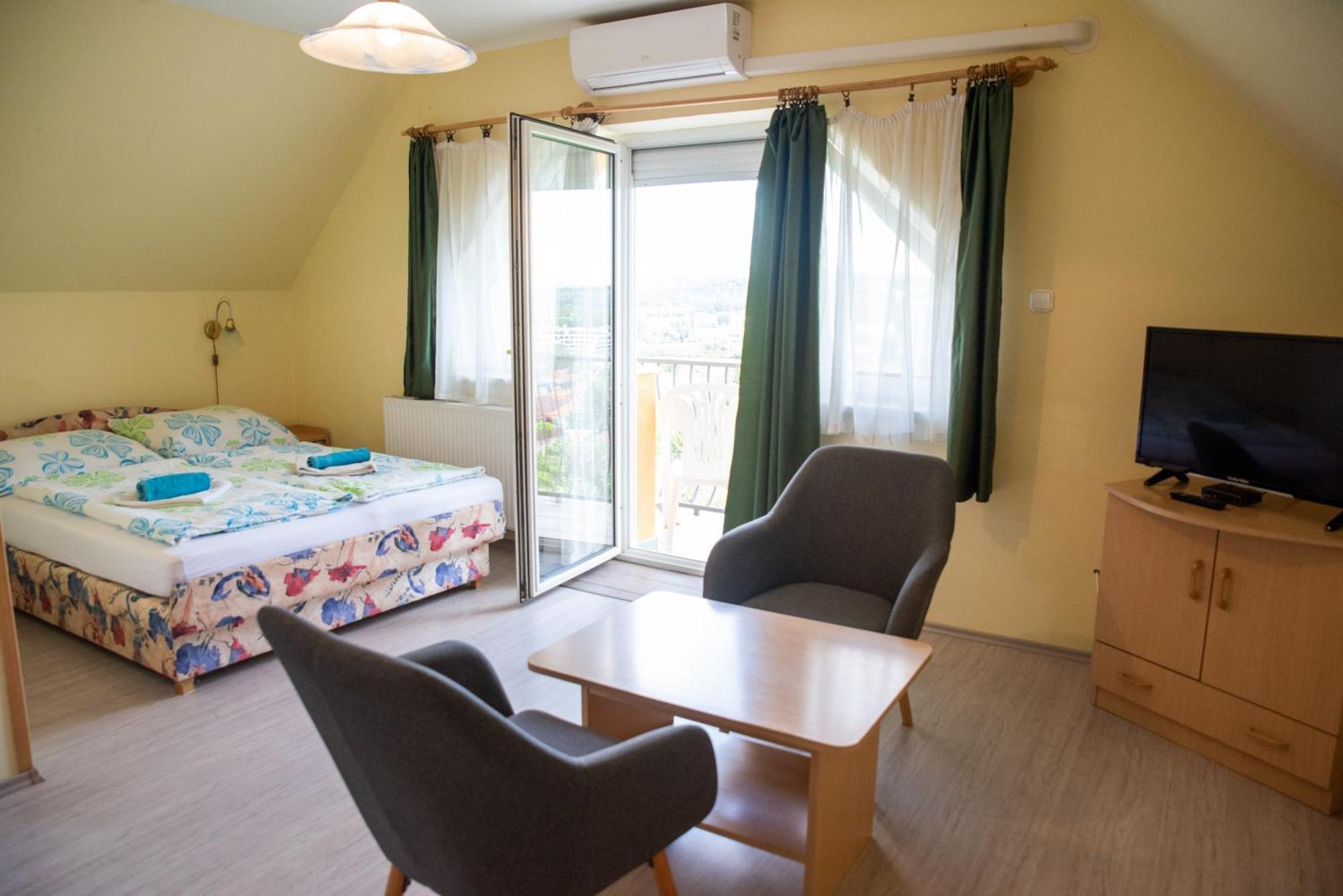 Flora Villa Heviz Ngoại thất bức ảnh
