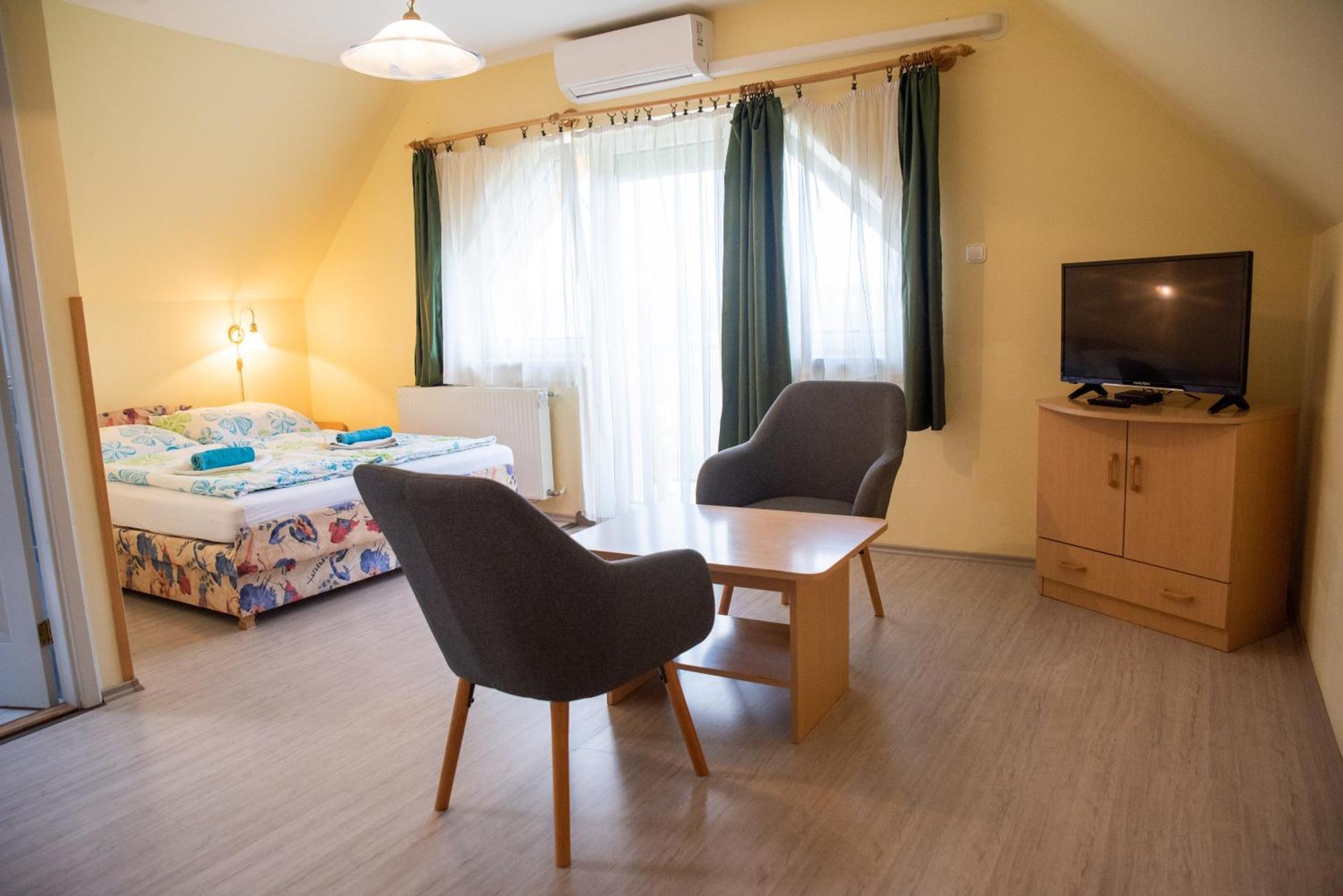Flora Villa Heviz Ngoại thất bức ảnh
